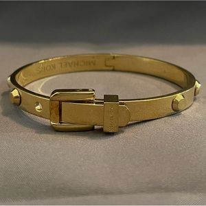 Michael Kors Bracelet - Gold